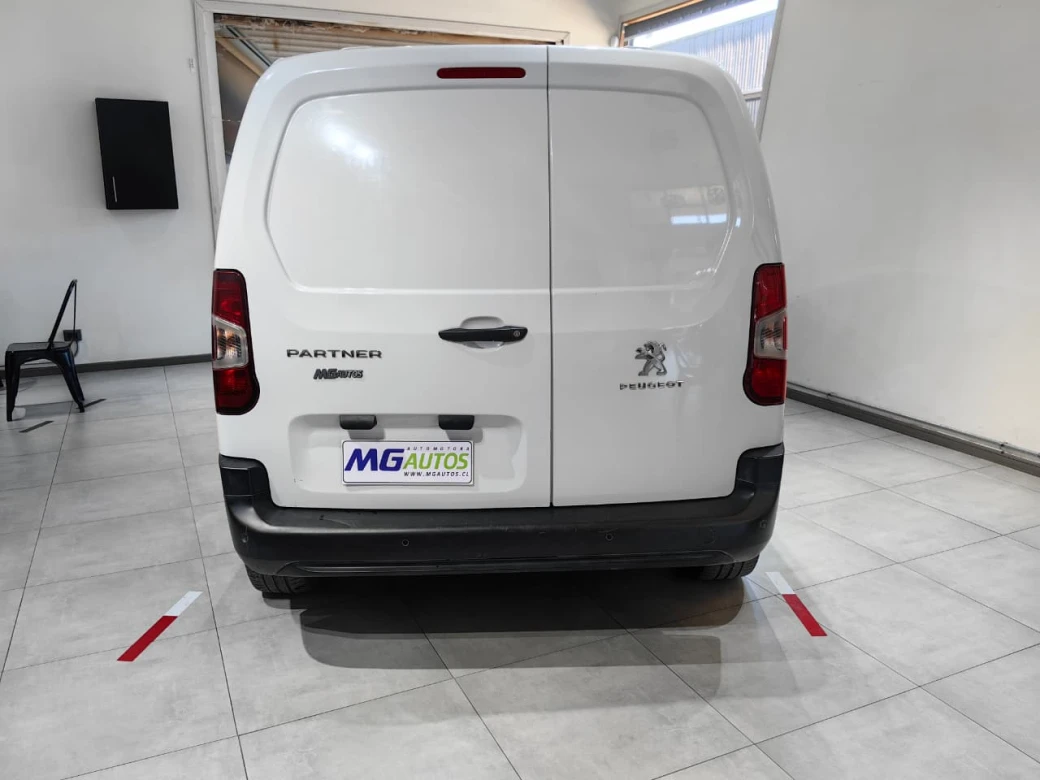 imagen 0 de vehiculo con id 2100